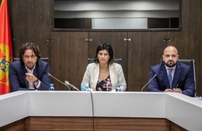 Sekulović: Nama završna mjerila trebaju za podizanje morala i energije čitave administracije