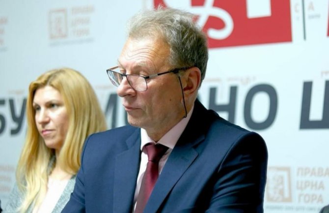 Zarić: Jučerašnji protest ispred ministarstva prosvjete, parada neistina i kiča  