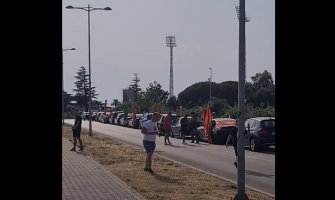 Protest u Baru zbog imenovanja u prosvjeti: Traže ostavku Bratić