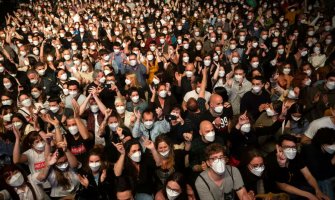 Izrečene kazne na primorju do 2.500 eura, zatvoreno hotelsko kupalište