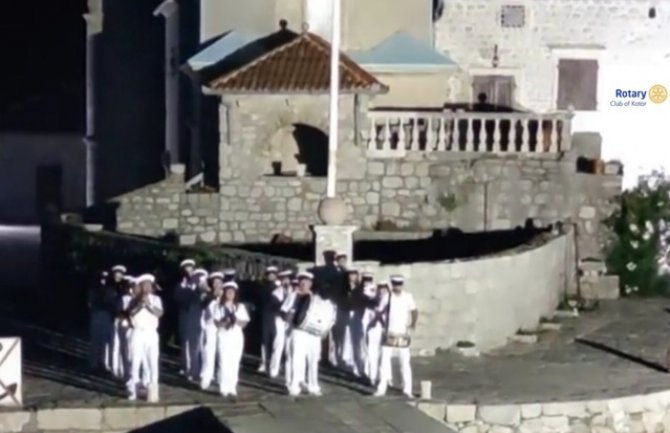Rotary klub Kotor na humanitarnom krstarenju sakupili novac za nabavku instrumenta za Gradsku muziku Kotor 