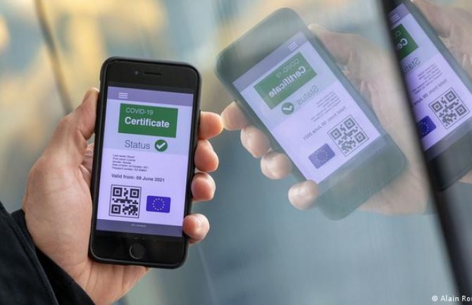 Nejasno važe li do sada izdate potvrde o imunizaciji