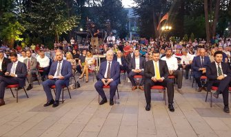 Krivokapić simpatičnim plesom  nasmijao Bjelopoljce (Video)