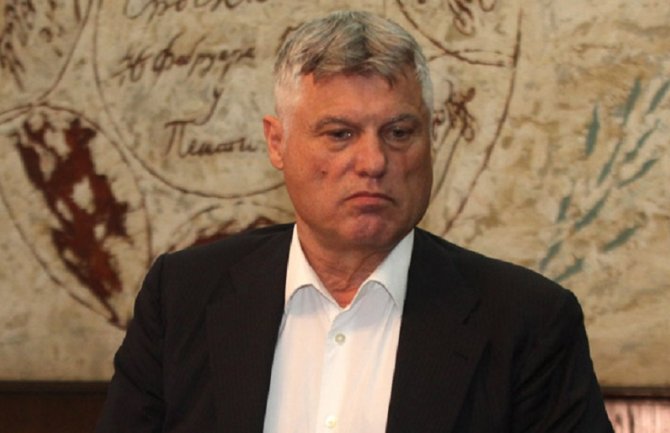 Preminuo Miroslav Lazanski 