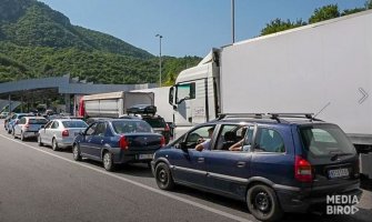 Na graničnim prelazima Dobrakovo i Ranče saobraćaj pojačan vikendom, zadržavanja nijesu duža od 20 minuta