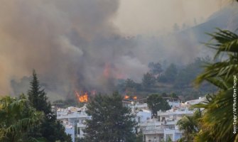 Turska: Požar zahvatio termoelektranu, hiljade evakuisanih 