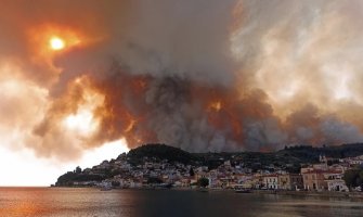 U Grčkoj i dalje bjesne požari; Grčki premijer: Vatrene stihije realnost klimatskih promjena