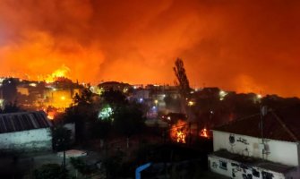 Grčka: Požar bukti, hiljade ljudi napustilo domove