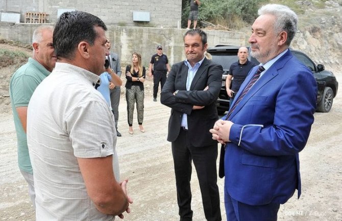 Zbog radova na putu Pljevlja-Mihajlovica otežano kretanje mještana