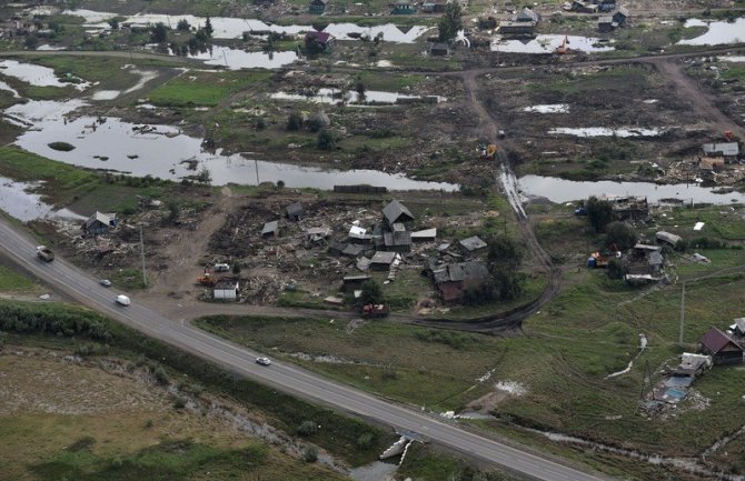 Poplave u Krasnodaru, evakuisano stotine ljudi 