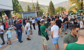 Protest 22. avgusta kod Lovćenske vile: Pokažimo da Crne Gore kao kockice u 