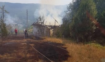 Bjelopoljski vatrogasci ugasili požar u Femića kršu, aktivna još dva na nepristupačnim lokacijama
