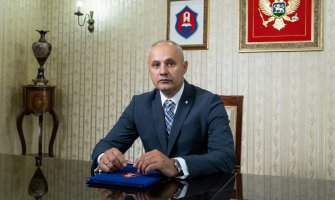 Kašćelan pisao ambasadorima da apeluju da se ustoličenje mitropolita Joanikija ne održi na Cetinju