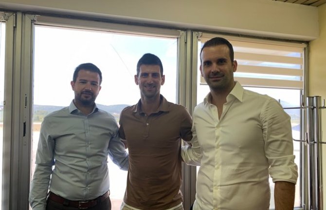 Spajić i Milatović u društvu Đokovića