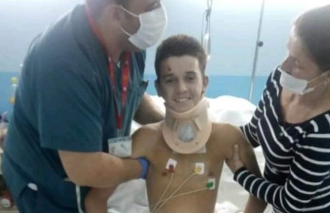 Potrebna pomoć za liječenje 16-godišnjeg Belmina iz Bijelog Polja