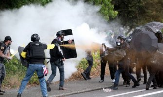 Protesti u Portlandu: Sukob ljevičarskih i desničarskih grupa