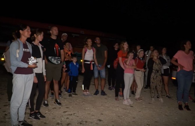  Pohodom na Vrsutu u noći punog mjeseca završena manifestacija “Barski đir”