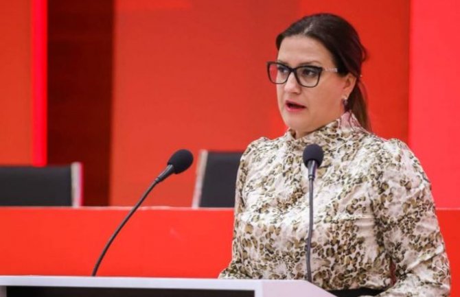 Radičević: Objasniti makar protokol u slučaju obolijevanja u školi, škole prepuštene same sebi