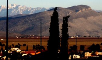 Građani Tuzi počeli sa rušenjem ilegalno izgrađenih ograda