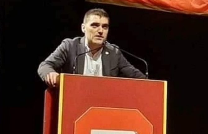 Šćekić poziva na CT:  U što većem broju recimo NE velikosrpskom svojatanju Crne Gore