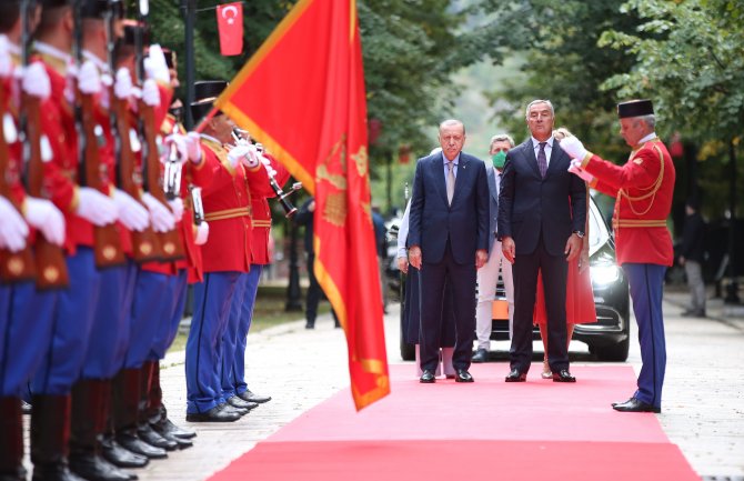 Đukanović uz najviše počasti dočekao Erdogana na Cetinju: Prijateljski odnosi od davnina