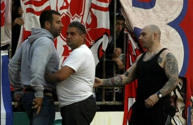Skandalozno: Ko iz crnogorskih bezbjednosnih službi skida zabrane ulaska u Crnu Goru vođama huliganskih grupa iz Srbije?