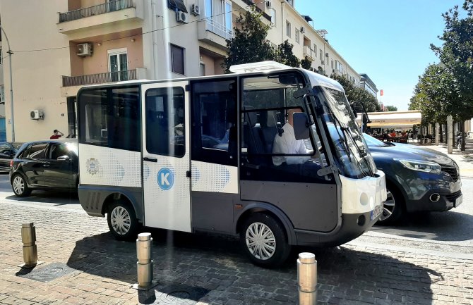 Komšo od danas na ulicama Podgorice: Prevoziće najstarije od 8 do 16 sati(VIDEO)