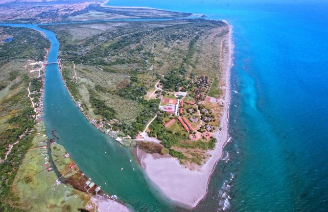 Plaža na ulcinjskoj Adi ubuduće će vjerovatno biti dostupna samo nudistima