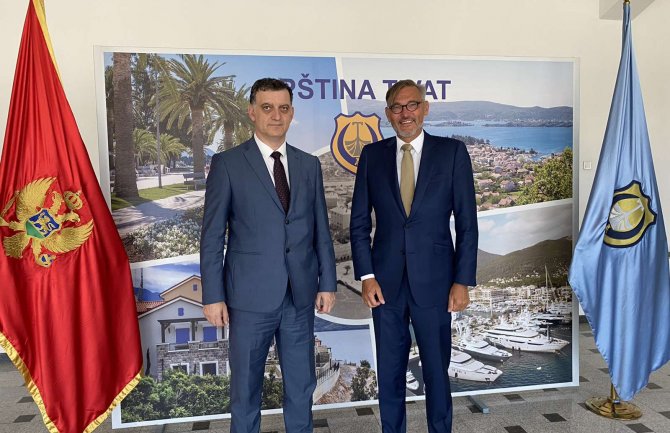 Prijeko potrebna mirna politička situacija i ekonomska stabilnost