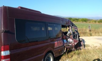 Sudar minibusa i teretnog voza kod Pirota: 13 osoba povrijeđeno