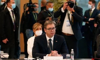 Vučić: Srbija nije zainteresovana za rušenje nezavisnosti CG