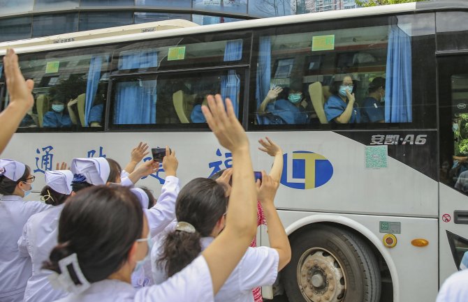 Zabranili stanovnicima napuštanje grada zbog korone: Nema autobusa, barovi ne rade...