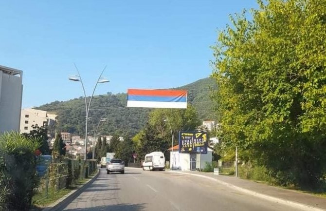 U Budvi opet trobojke