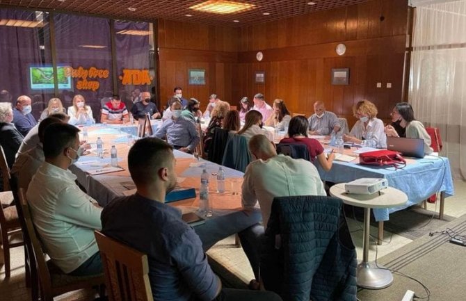 Italijanski stručnjaci pomažu na projektu sanacije erozije na Adi Bojani