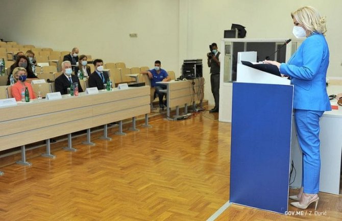 Borovinić Bojović:  Nadamo se dobrim vijestima iz Brisela i povodom pridruživanju naše države EU digitalnom sertifikatu