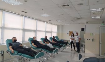 U službi građana i kad treba pokazati humanost: Preko 100 službenika MUP-a dalo krv