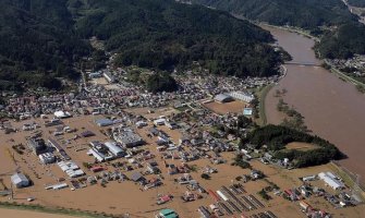 Japan pogodio tajfun: Otkazani letovi, stao i željeznički saobraćaj