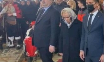 Krivokapićeva poza hit na društvenim mrežama