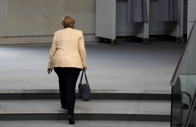 Merkel: U prošlosti su me ispunjavale funkcije a sada želim da čitam, odmaram..