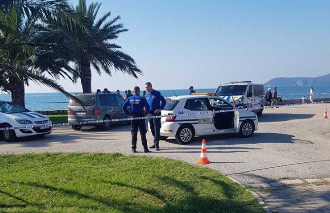 Saobraćajna nesreća na šetalištu u Baru, povrijeđeno jednogodišnje dijete i majka