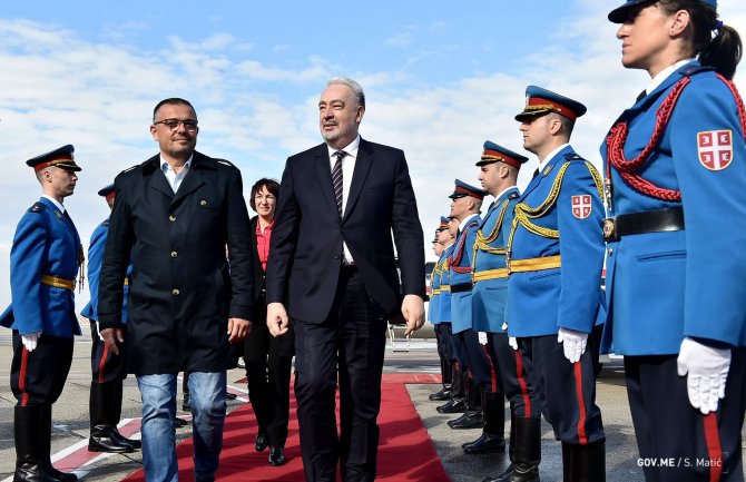 Đukanović: Očigledno da srbijanska vlast ne shvata ozbiljno našeg premijera