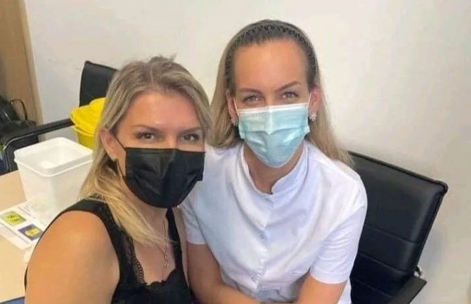 Funkcioneri DF-a na Tviteru vrijeđali poslanicu Vuksanović Stanković