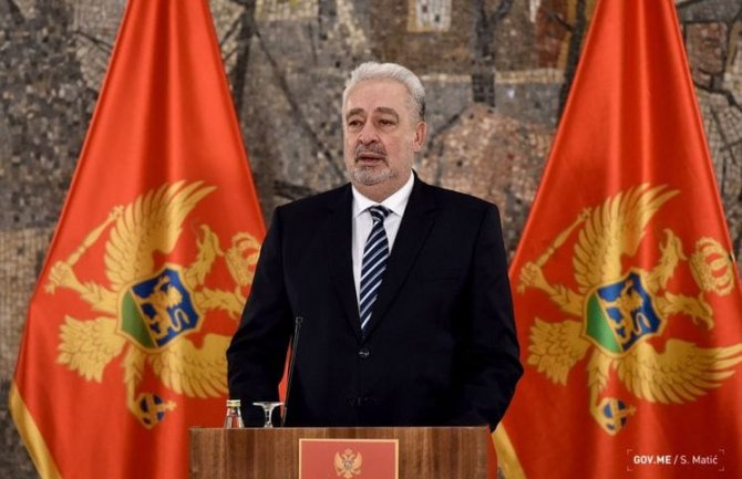 Krivokapić čestitao Novu godinu: Srećna Evropa sad i Crna Gora odmah