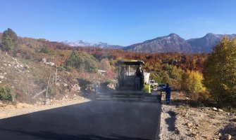 Asfaltira se putni pravac Zatrijebač-Kučka korita