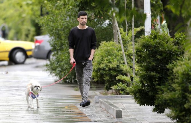 Iran zabranjuje držanje kućnih ljubimaca i šetanje pasa