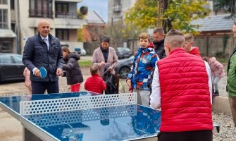 Otvorena još dva dječija igrališta na Cetinju