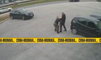 Sarajevo: Žena pretukla muškarca na parkingu (VIDEO)