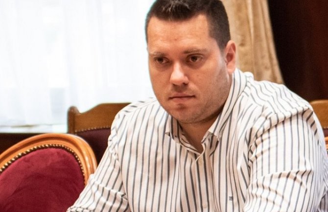 Stanišić Abazoviću: Bahato ponašanje 