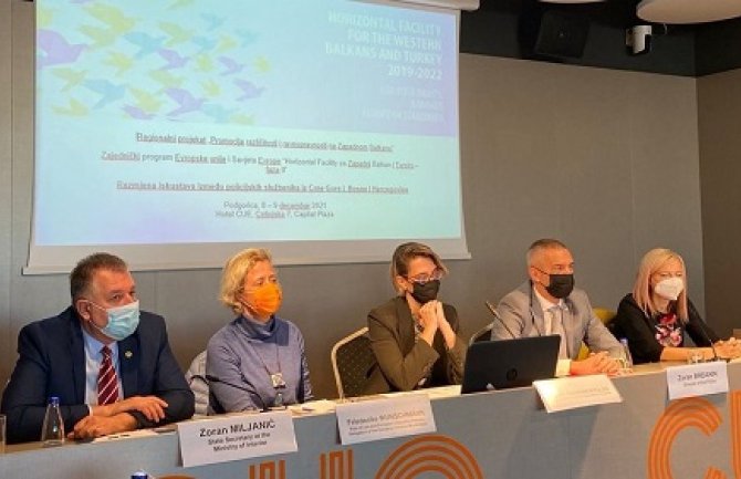 Edukacija policijskih službenika po pitanju zaštite i promocije LGBTI prava