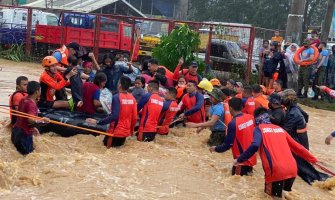 Filipini: Najmanje 20 ljudi poginulo u naletu tajfuna